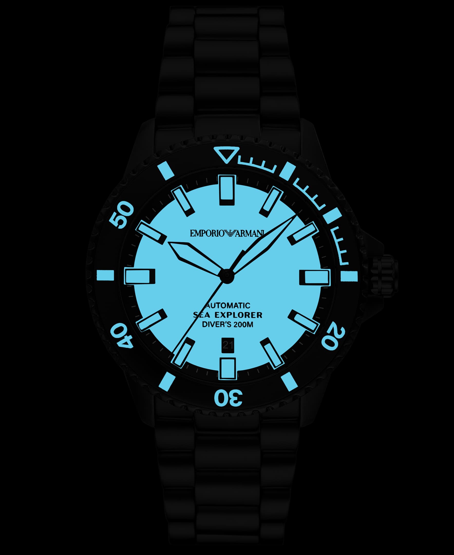 Emporio Armani Sea Explorer: Reflect Your Elegance on Every Adventure